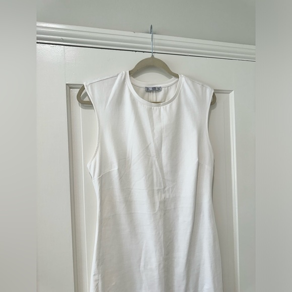 Zara white bodycon midi dress fitted - Picture 3 of 11